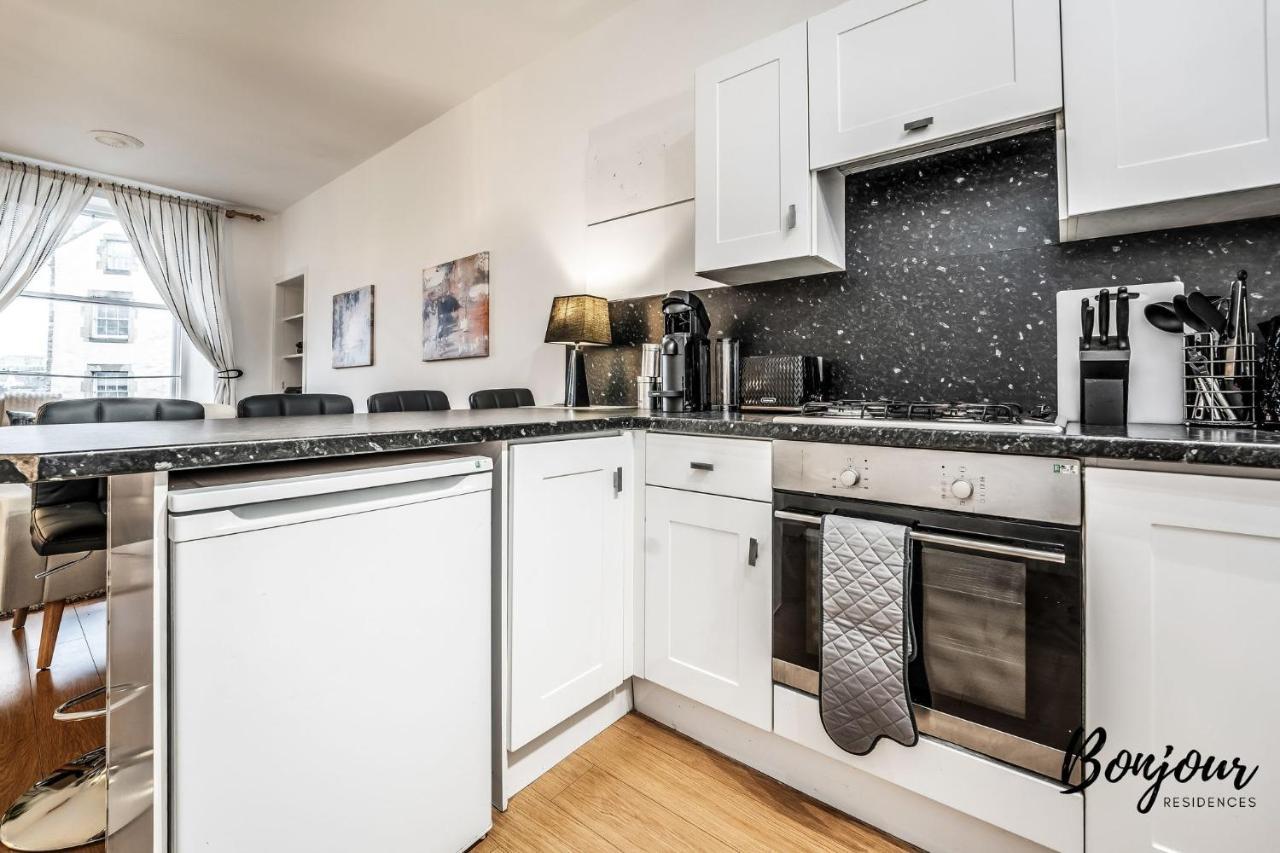 Cosy Grassmarket 2Br-1Ba - Newly Decorated! By Bonjour Residences Edinburgh Exteriér fotografie
