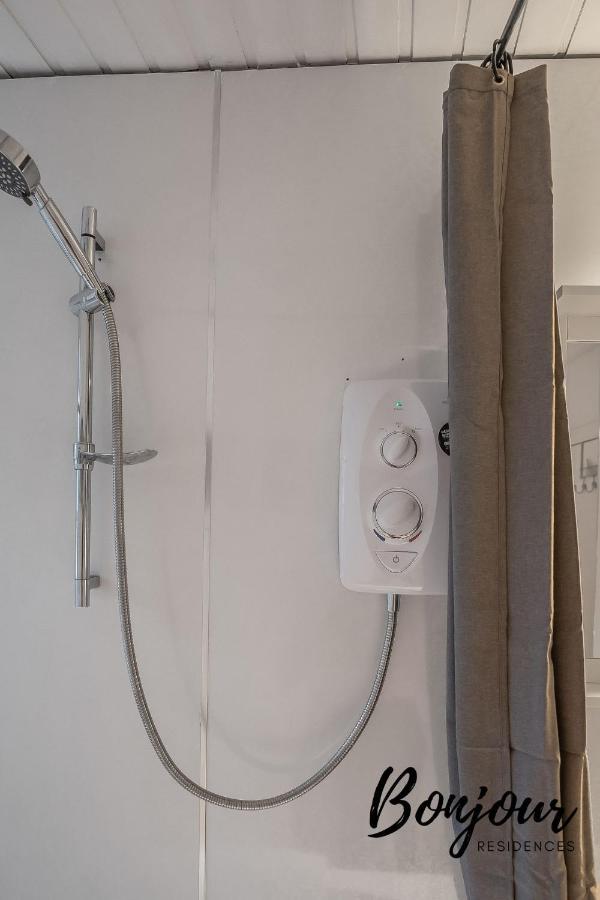 Cosy Grassmarket 2Br-1Ba - Newly Decorated! By Bonjour Residences Edinburgh Exteriér fotografie