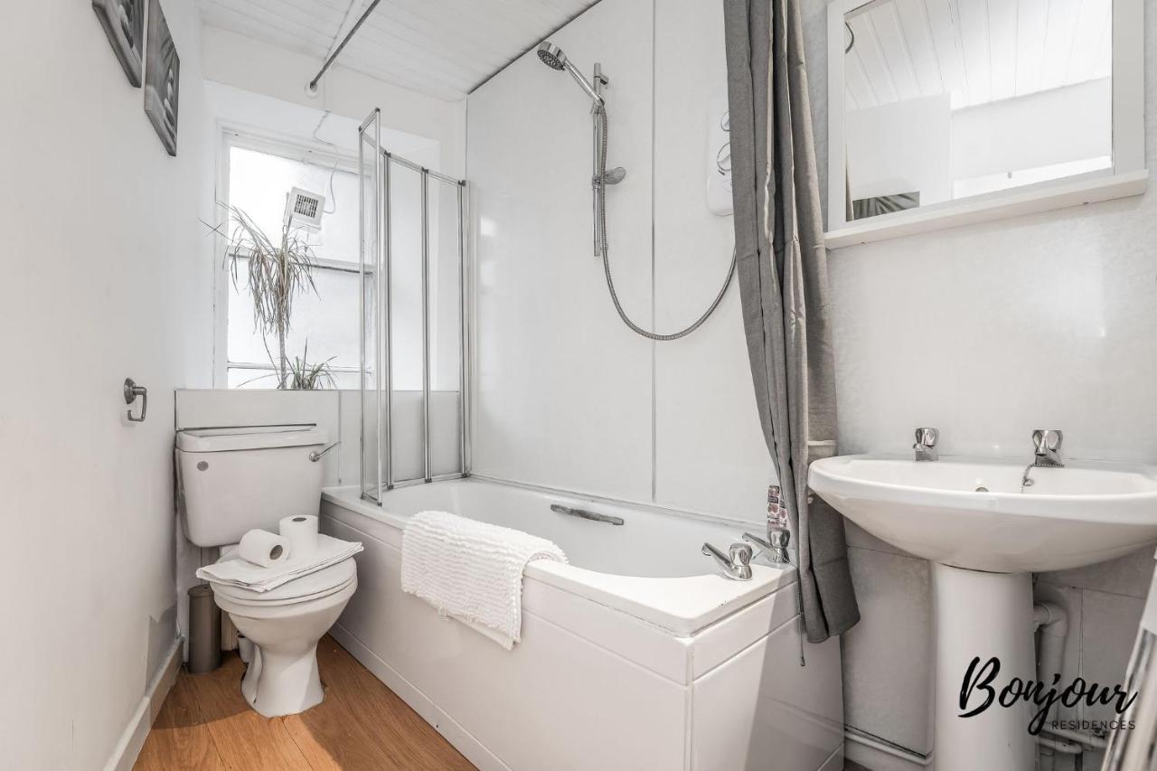 Cosy Grassmarket 2Br-1Ba - Newly Decorated! By Bonjour Residences Edinburgh Exteriér fotografie