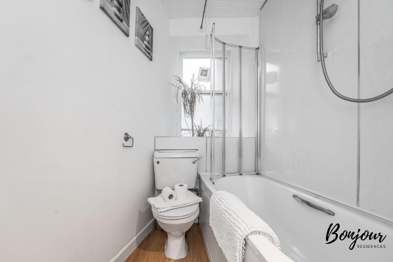 Cosy Grassmarket 2Br-1Ba - Newly Decorated! By Bonjour Residences Edinburgh Exteriér fotografie